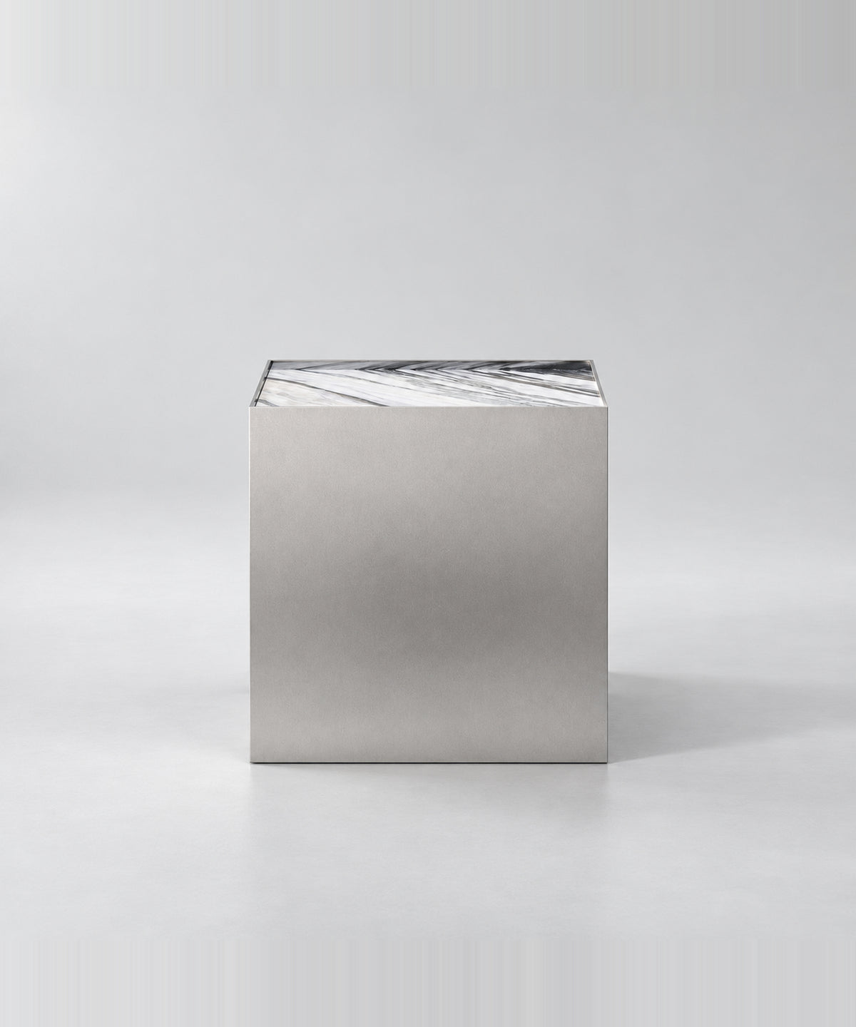 Noah Side Table - Calacatta